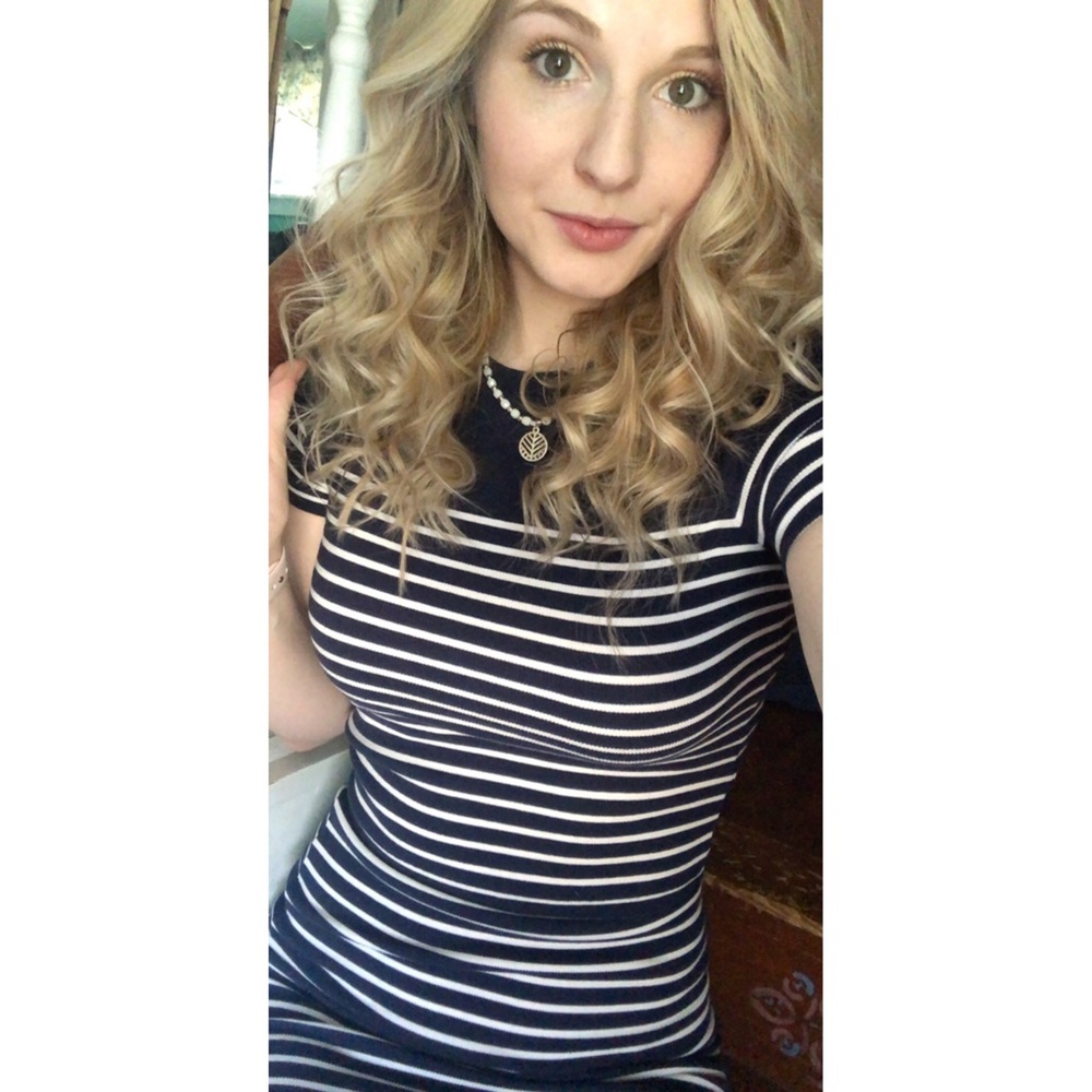 Meet your Posher, Caitlin